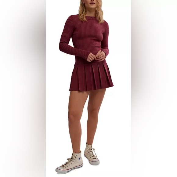 Free People
Women's Emmy Ribbed Knit Pleated A-Line Mini Dress Sz L NWT - Picture 5 of 10